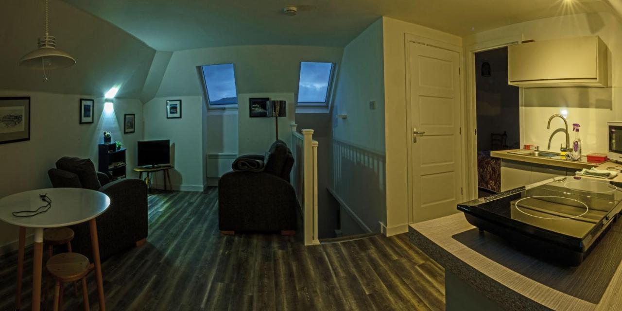 The Walk-Up Apartment Portree Bagian luar foto