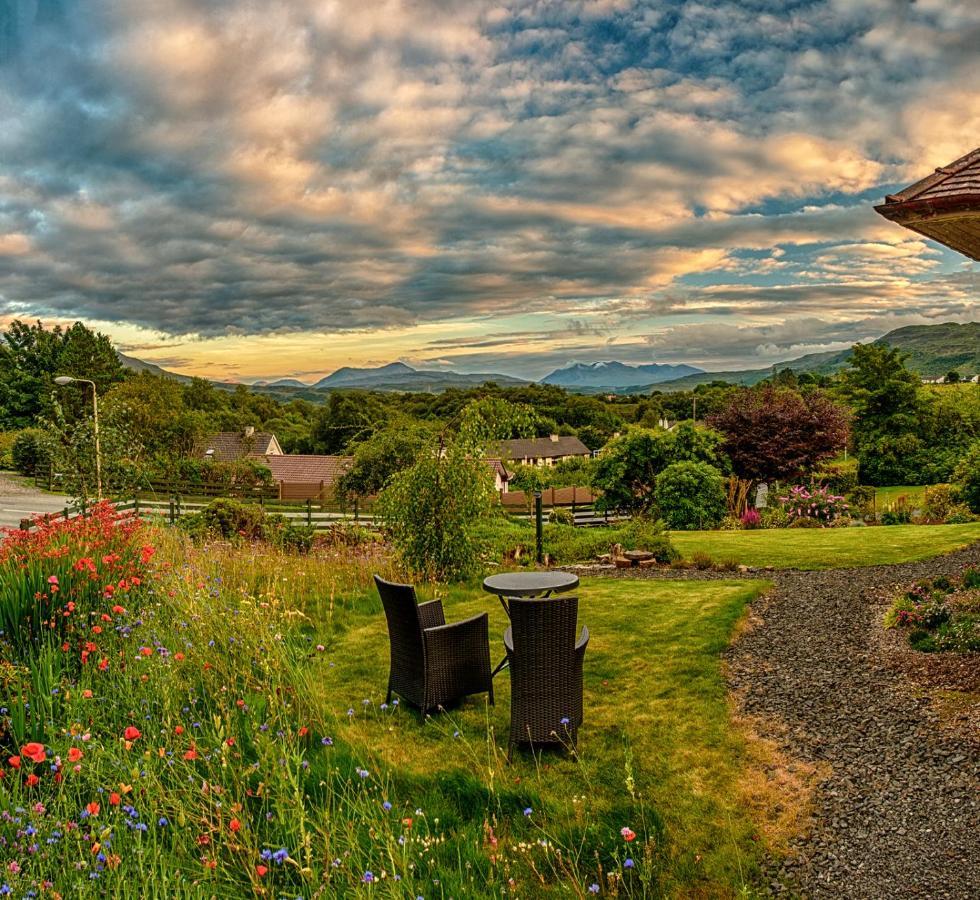 The Walk-Up Apartment Portree Bagian luar foto
