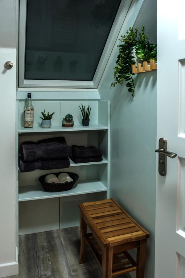 The Walk-Up Apartment Portree Bagian luar foto