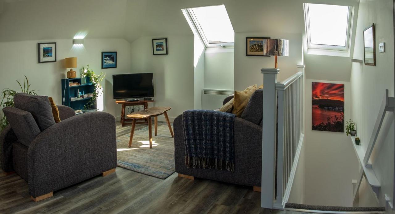 The Walk-Up Apartment Portree Bagian luar foto